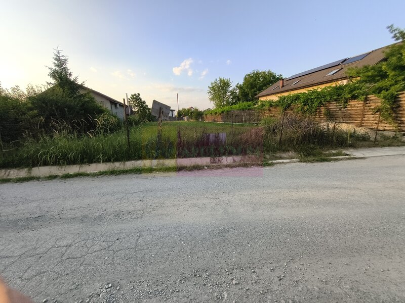 Teren cu acces facil la toate utilitatile langa Bucuresti